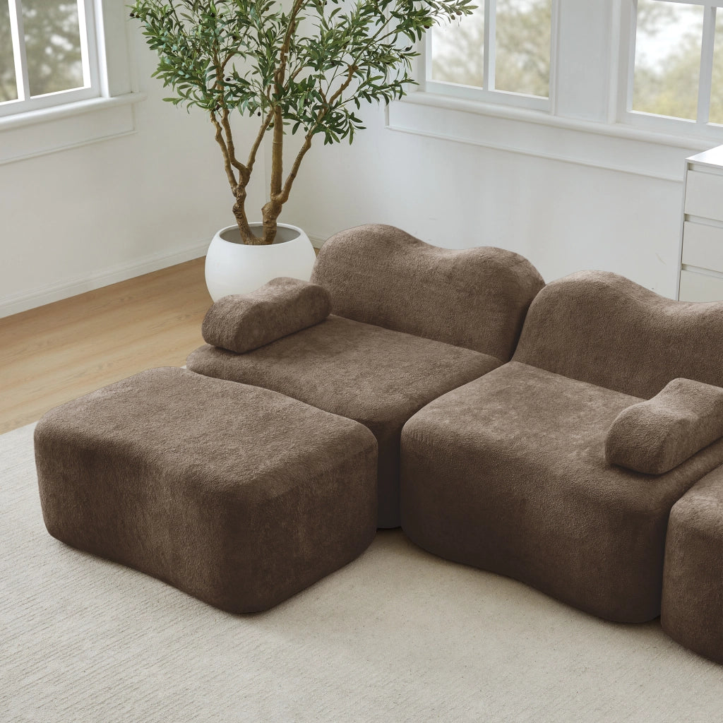 Divano angolare modulare senza telaio 4 posti con pouf collegabili, schiuma 32D, velluto morbido marrone per soggiorno
