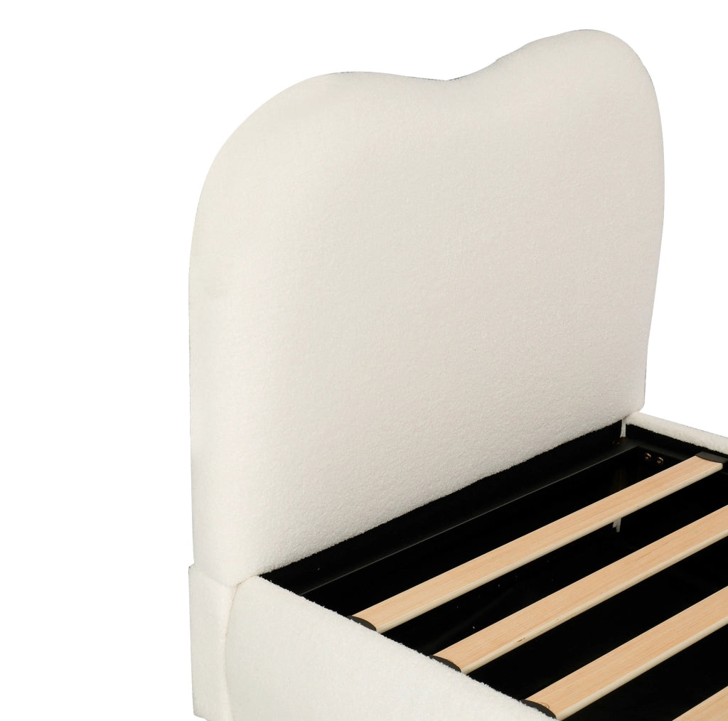 Letto per bambini imbottito con vano contenitore e rete a doghe; tessuto bouclé beige