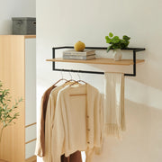 Barra Appendiabiti da Muro Evje con Piano di Appoggio 80 x 30 x 20 cm Effetto Legno / Nero [en.casa]