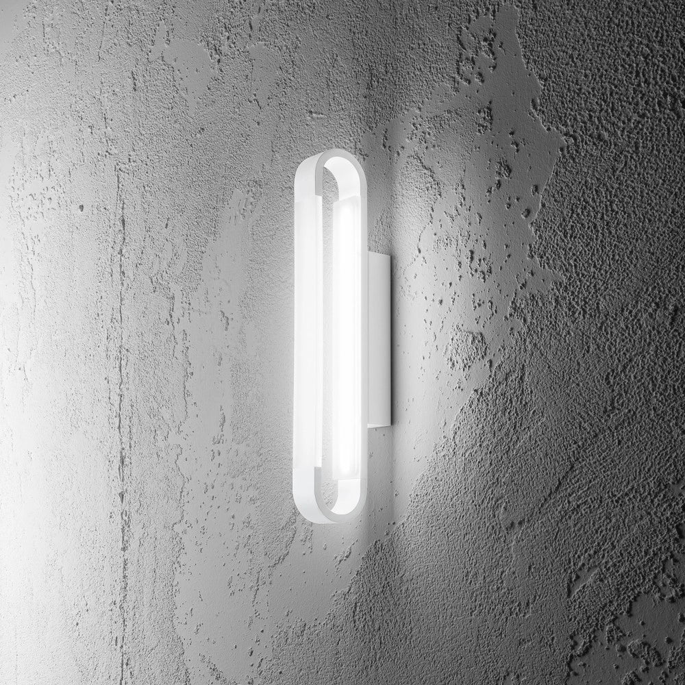 Lampada a Parete GAP 12W LED 1260lm 3000K Struttura in Alluminio Bianco Opaco IP44 Diffusore Acrilico - Design Moderno - Gea Luce