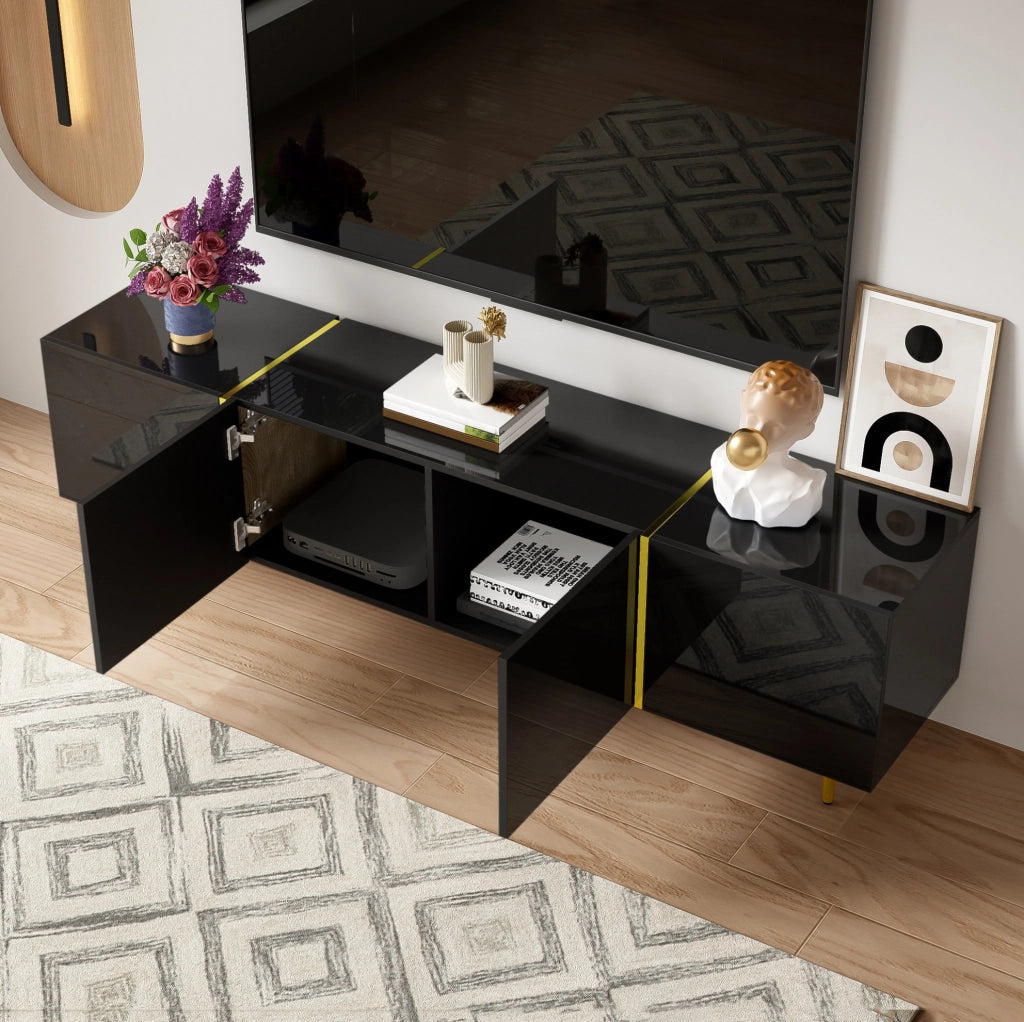 Mobile TV moderno in MDF nero lucido con 4 ante e dettagli oro; 170x35x46 cm