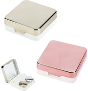 Set di Contattini Viaggiatori - 2 Set Mini - Con Specchio - Contenitore per Contattini - Doppio L/R - Rosso/Argento - Formato Compattato 6,3 x 6,3 x 2,2 cm - Contenitore per Contattini