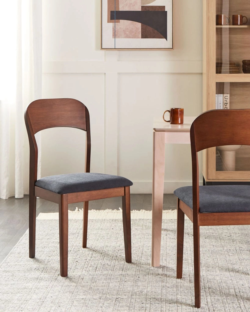 Set di 2 sedie da pranzo imbottite in stile tradizionale in marrone scuro e nero stile tradizionale classico