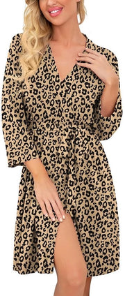 Badjas per donne Camicia da camera corta e morbida con collo V Camicia da camera kimono casual Badjas da viaggio leggera per donne Badjas kaki con disegno leopardo