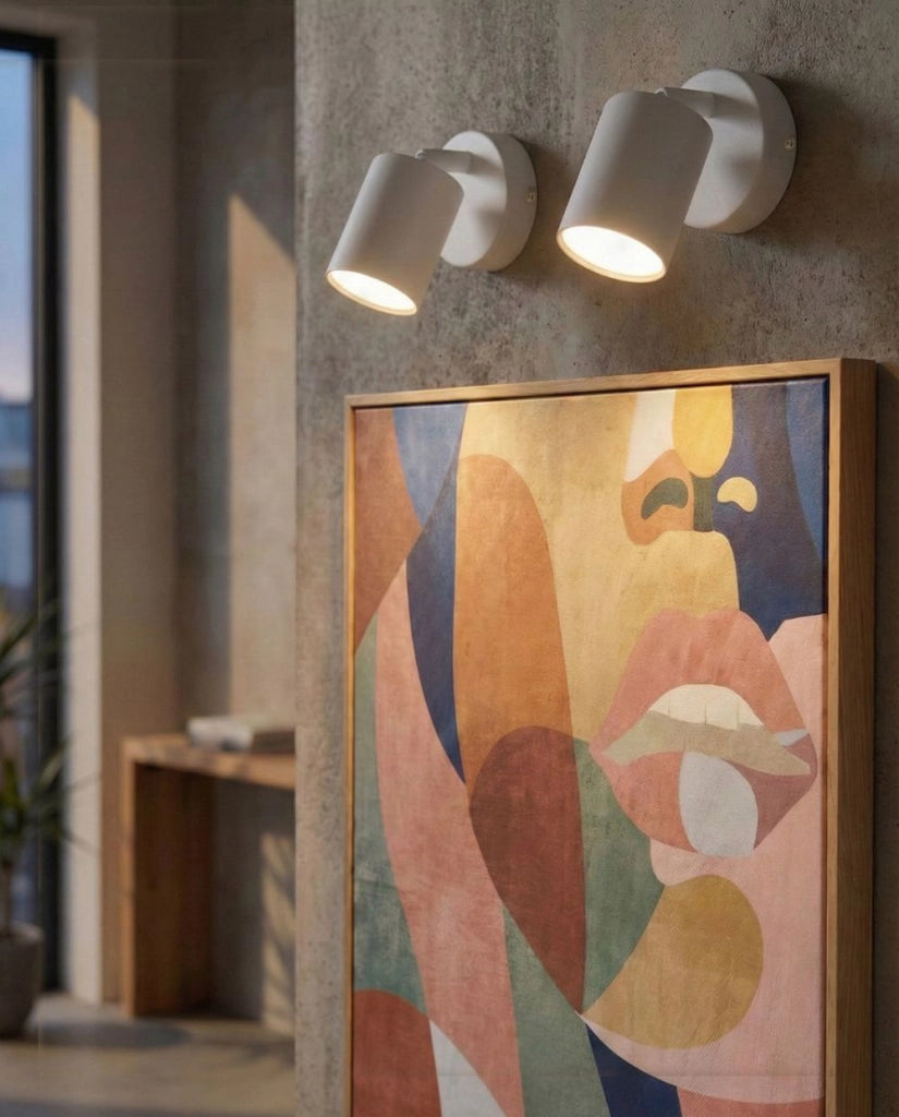 Set di 2 lampade da parete in metallo bianco con paralume spot in stile industriale