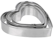 Set di 3 stampi in forma di biscotto in acciaio. Stampi in forma di cuore in 3 dimensioni diverse.