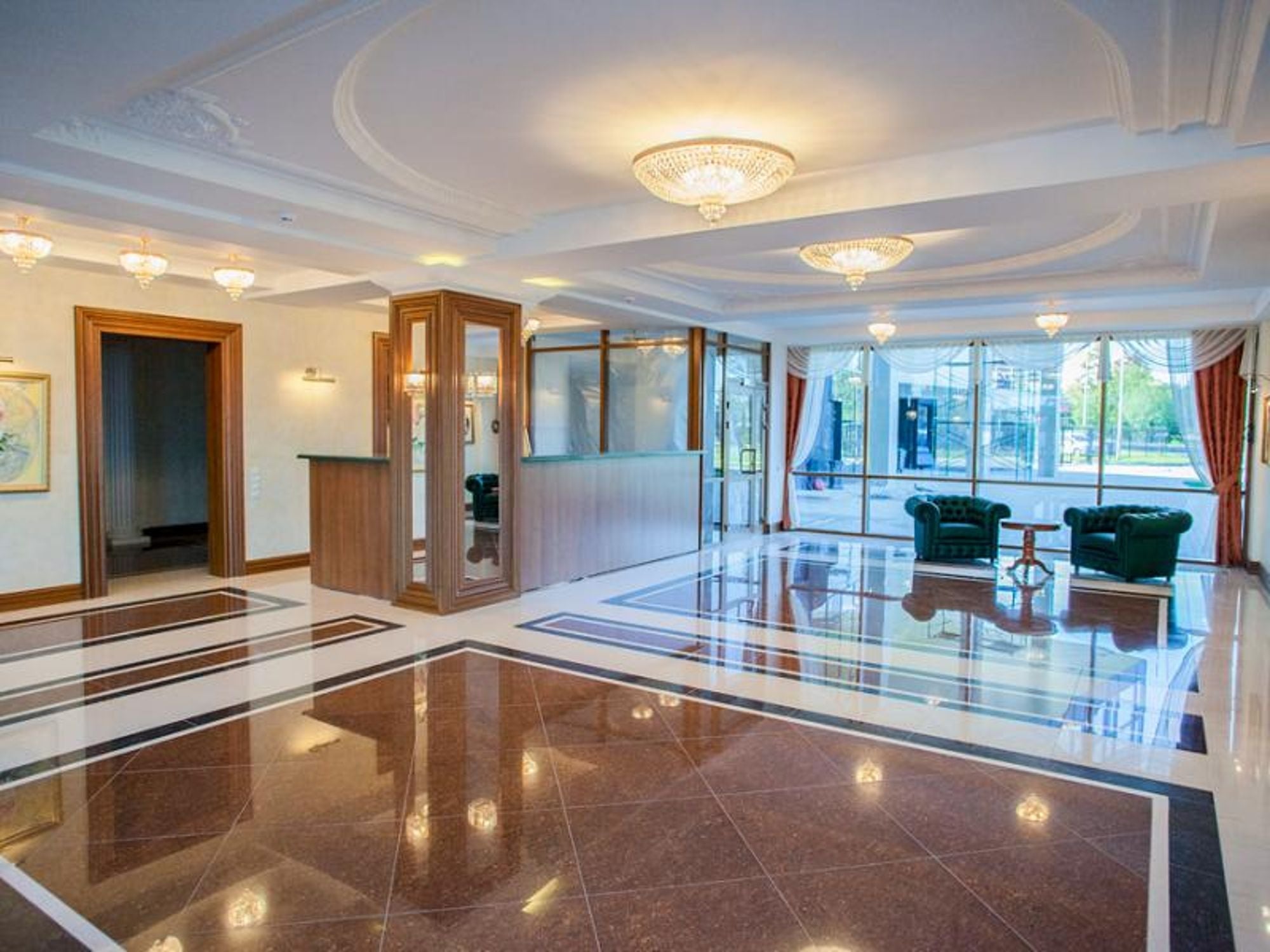 Lampadario Royal Classic in Metallo Palace Oro Antique