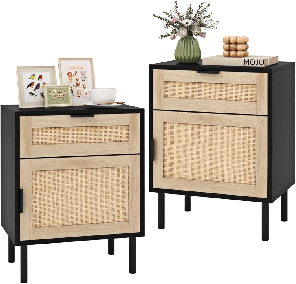 Set di 2 Comodini con Cassetto e Anta, Tavolini in Rattan Stile Bohémien Salvaspazio, Mobiletto Armadietto per Camera da Letto, Soggiorno e Ingresso, 45 x 30 x 59 cm (Nero)