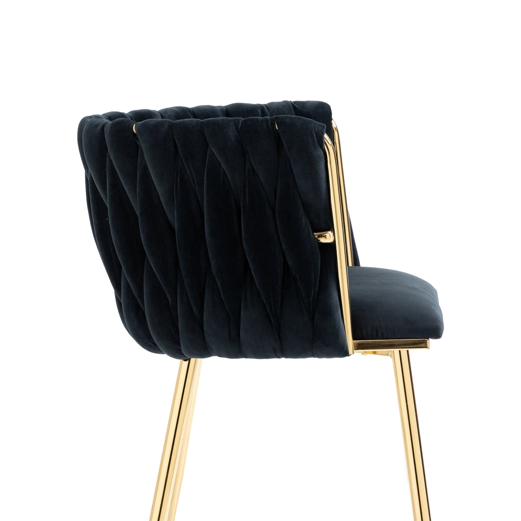 Sedia da pranzo in velluto nero con gambe in metallo dorato, design intrecciato dello schienale e struttura stabile