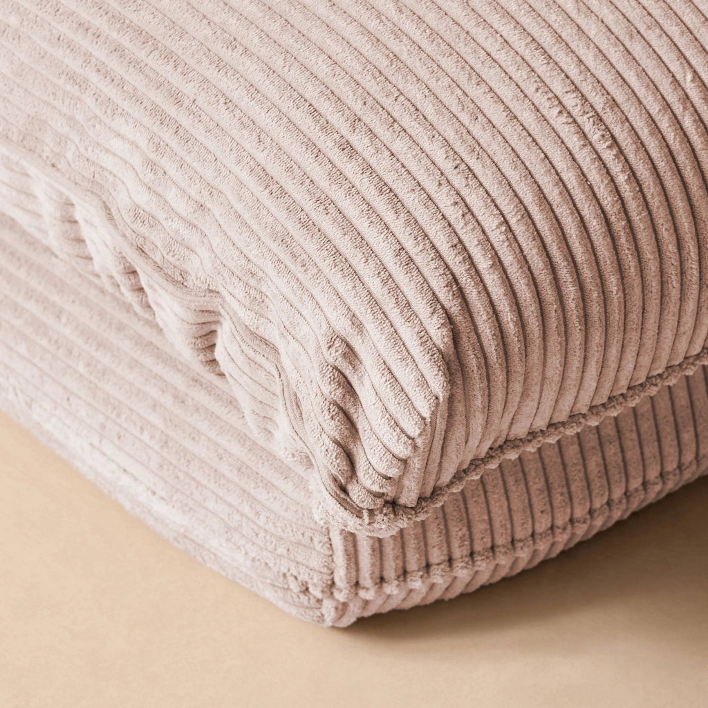 Poltrona letto convertibile velluto a coste grosse coste, rosa pallido