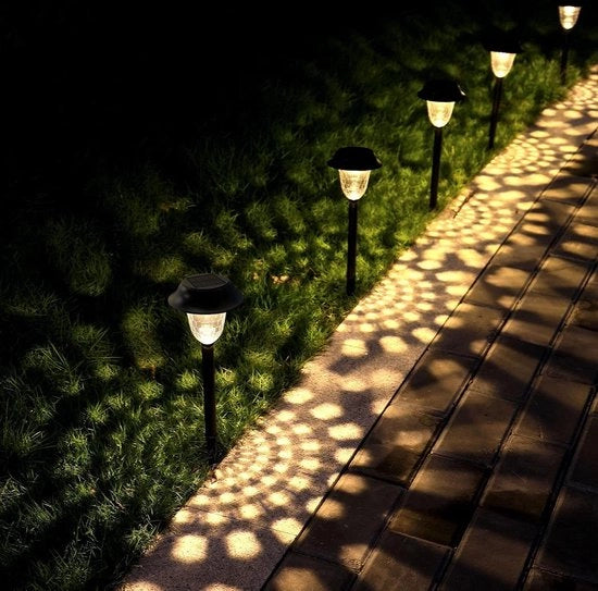 Illuminazione esterna per giardino terrazza viale marciapiede IP66 impermeabile 8 pezzi