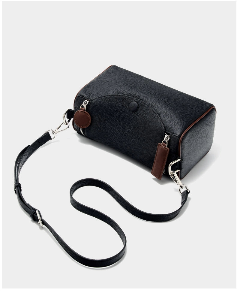 Borsa a tracolla da donna in vera pelle, nera.