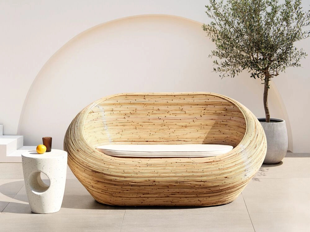 Divano da giardino in rattan naturale con cuscino di seduta beige a 2 posti per interni e per esterni in stile bohémien