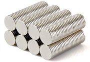 50 pezzi di magneti mini, piccoli magneti per frigorifero, adatti per lavagne, whiteboard, calendari e molti altri (8 x 1 mm).