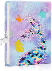 Libretto per bambine con chiusura e chiave, design sirena, libro di note creativo - Libro segreto di peluche per bambini per scrivere e disegnare 

Modello: 
- Dimensioni: 20 x 14 x 3 cm
- Pagina: 128 pagine
- Materiale: Carta di alta qualità, peluche