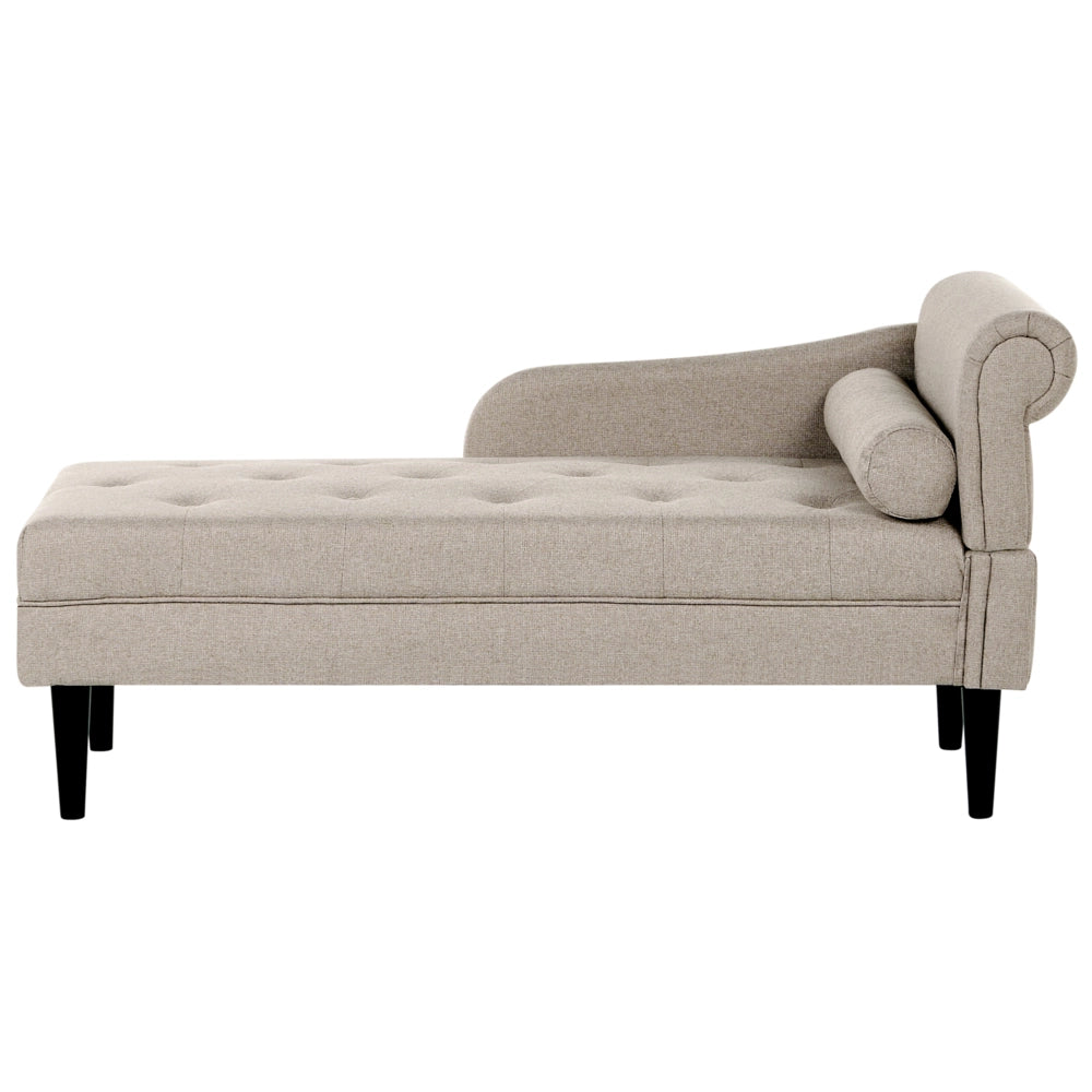 Chaise longue destra in tessuto beige imbottita con cuscino facile da pulire, gambe in legno, soggiorno moderno
