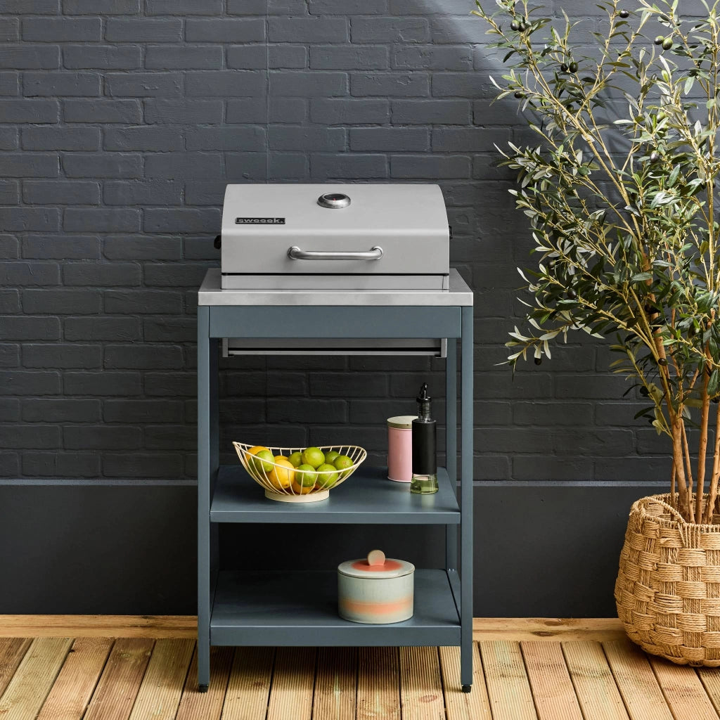 Mobile e barbecue a carbone in acciaio inossidabile con griglia