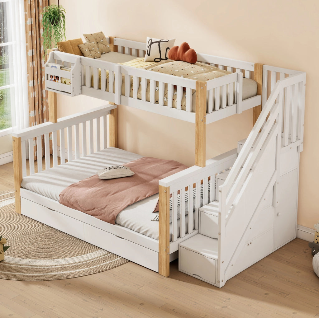 Letto a castello per bambini con cassetti e armadi