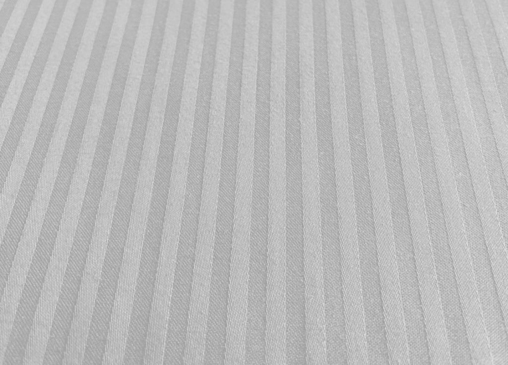 Completo Lenzuola Letto In 100% Raso Cotone Rigato 5mm In Tinta Unita - Piazza E Mezza - Grigio