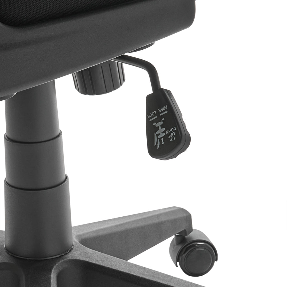 Sedia da ufficio professionale con rivestimento in mesh nero Poggiatesta e braccioli regolabili Sedile pneumatico Base girevole