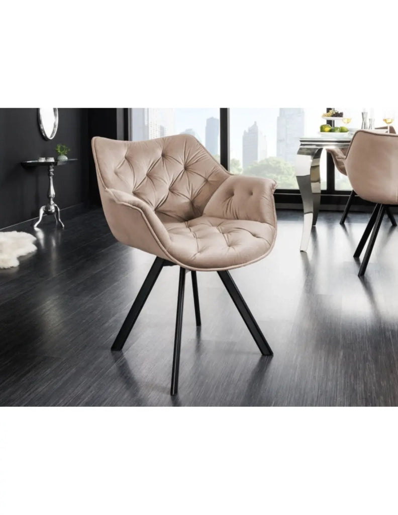 Set di 2 sedie design COMFY girevoli a 180° in velluto beige champagne trapuntato e piedi neri
