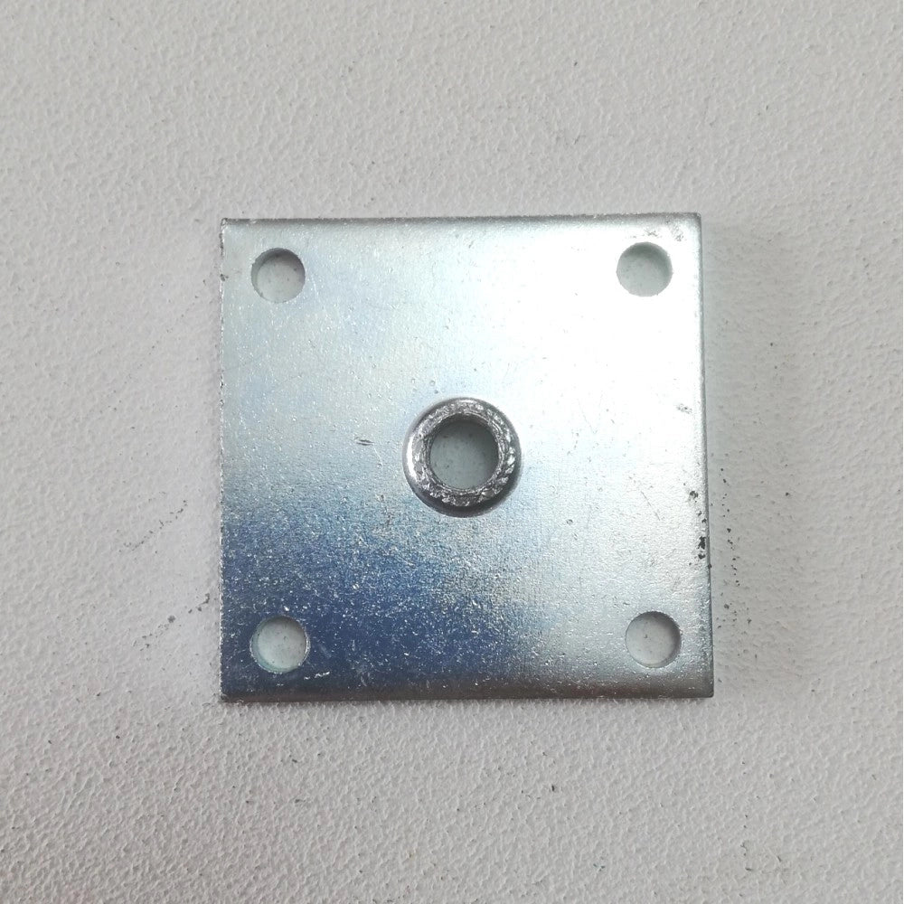 Piastrina 50x50x3mm in acciaio zincato foro m12 - 5pz