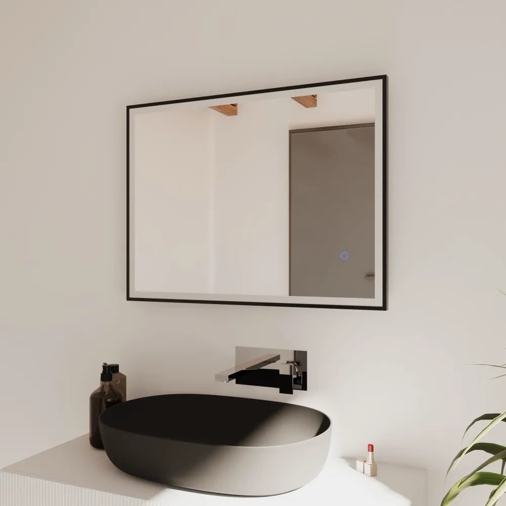 Specchio led 70x100cm con cornice nero opaco luce calda, neutra, fredda antiappannamento e reversibile | Sargas