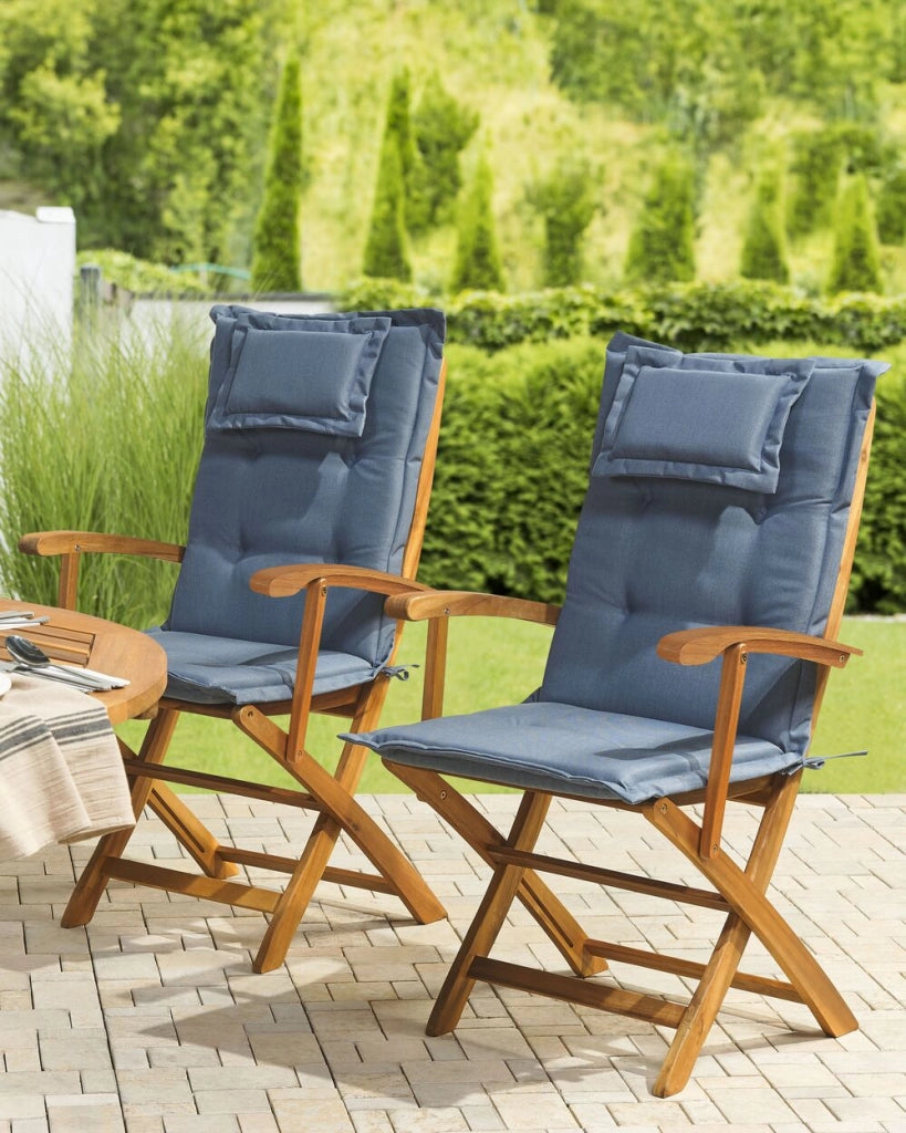 Set di 2 sedie da pranzo da giardino in legno chiaro con cuscino blu struttura in legno di acacia pieghevole design rustico