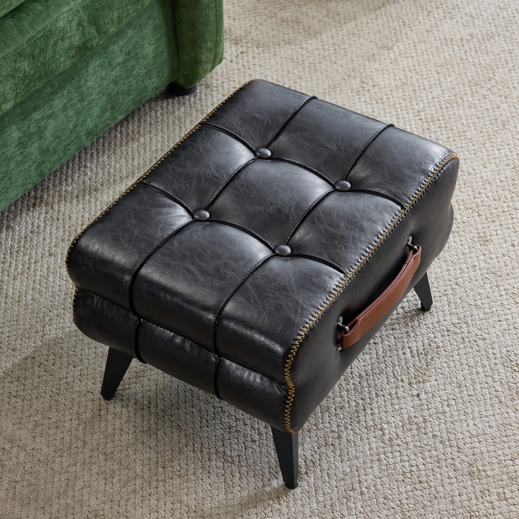 Pouf poggiapiedi multifunzione con maniglia, piedini antiscivolo e struttura stabile in pelle PU cerata e acciaio nero