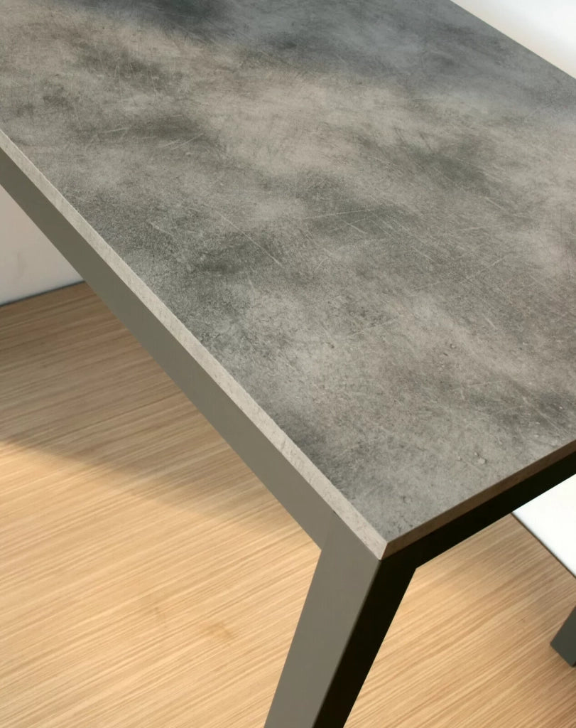   tavolo moderno grigio cemento allungabile 120x80