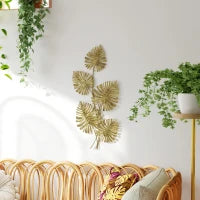 Wall Art a 5 Foglie di Monstera in Metallo Dorato con Accessori per Montaggio Inclusi, 83x2.5x39 cm