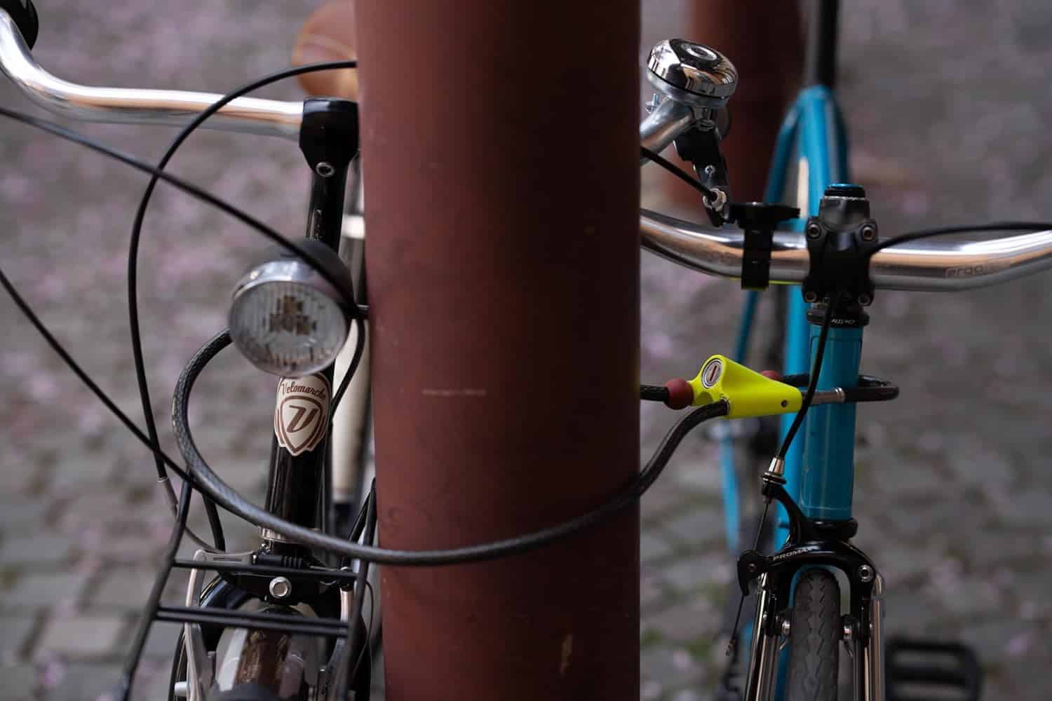 Bullock Dual Cavo Antifurto per Veicoli a Due Ruote, Chiusura Regolabile, Doppio Blocco, Adatto a Moto, Scooter e Bici