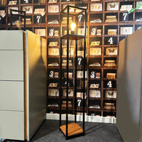 Sloth Lampada da pavimento in metallo e legno, stile industrial