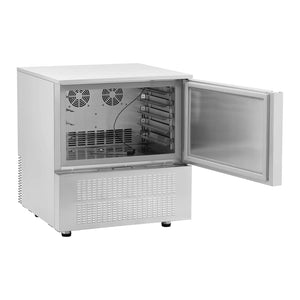 Capacità congelamento abbattitore 96 litri: 12 kg/238 min 14_0005268