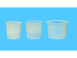 forma per formaggio e ricotta ï cm. 6x5,5x4,7 h capacitó gr.100 cod:ferx.vit33799