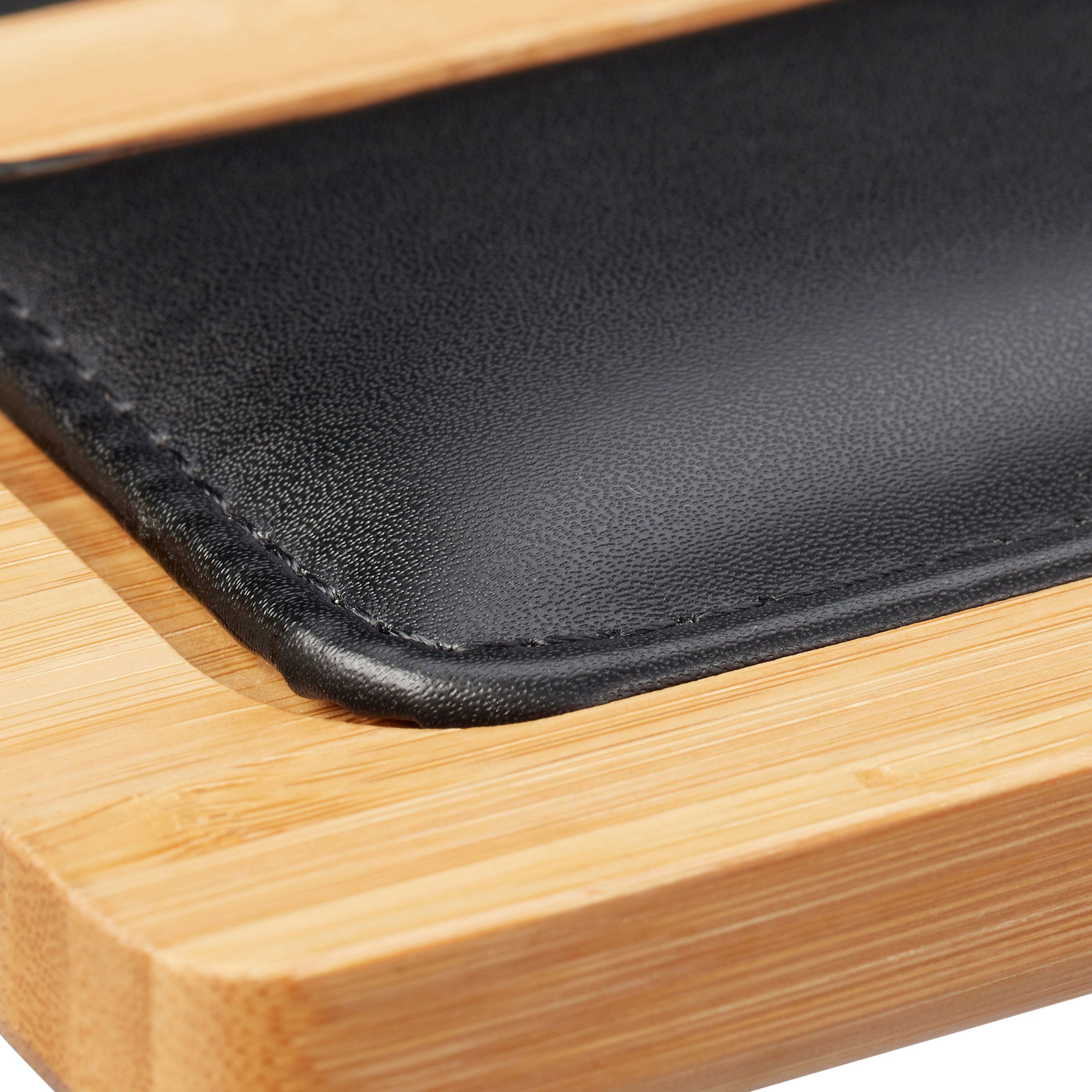 Tavolino per laptop con tappetino per mouse in bambù 13_0002710