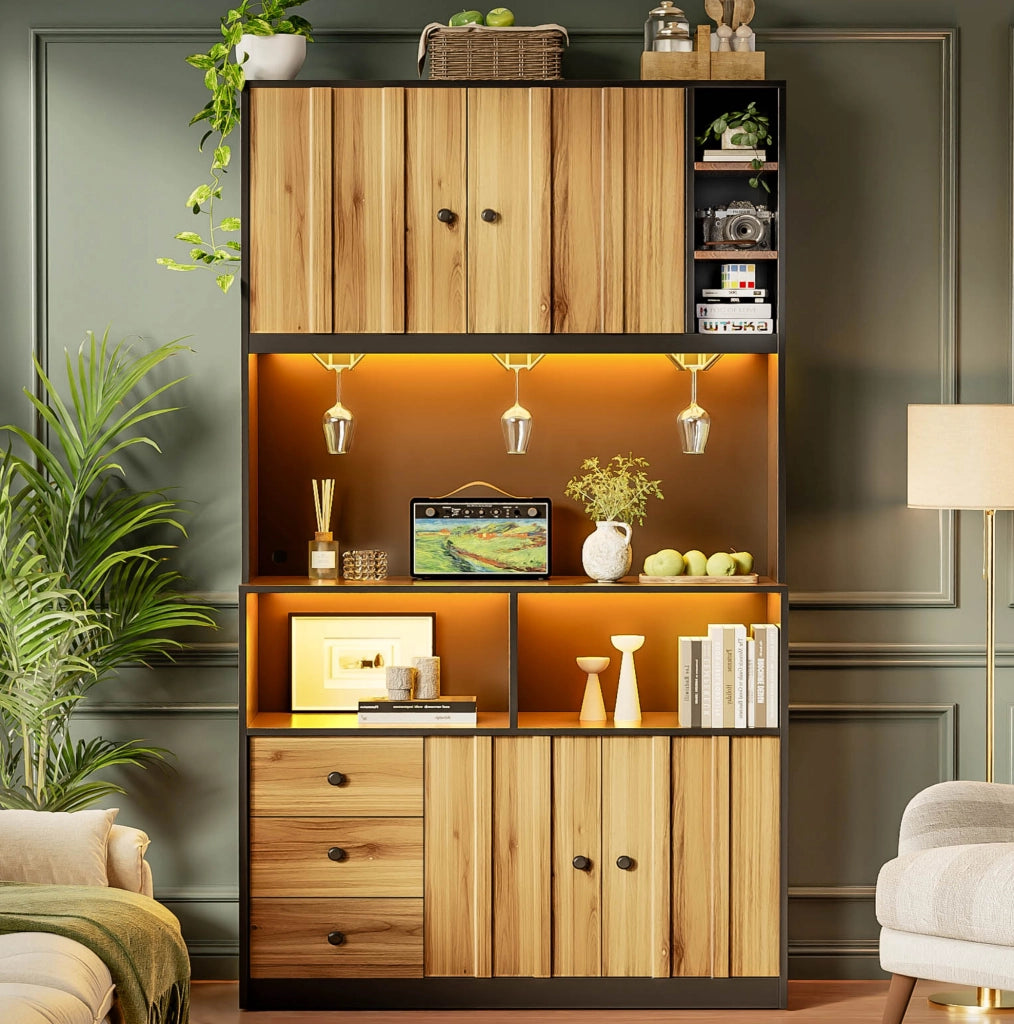 Credenza alta da cucina 100x40x180 cm in MDF; nero e naturale; con LED RGB; prese e porta bicchieri