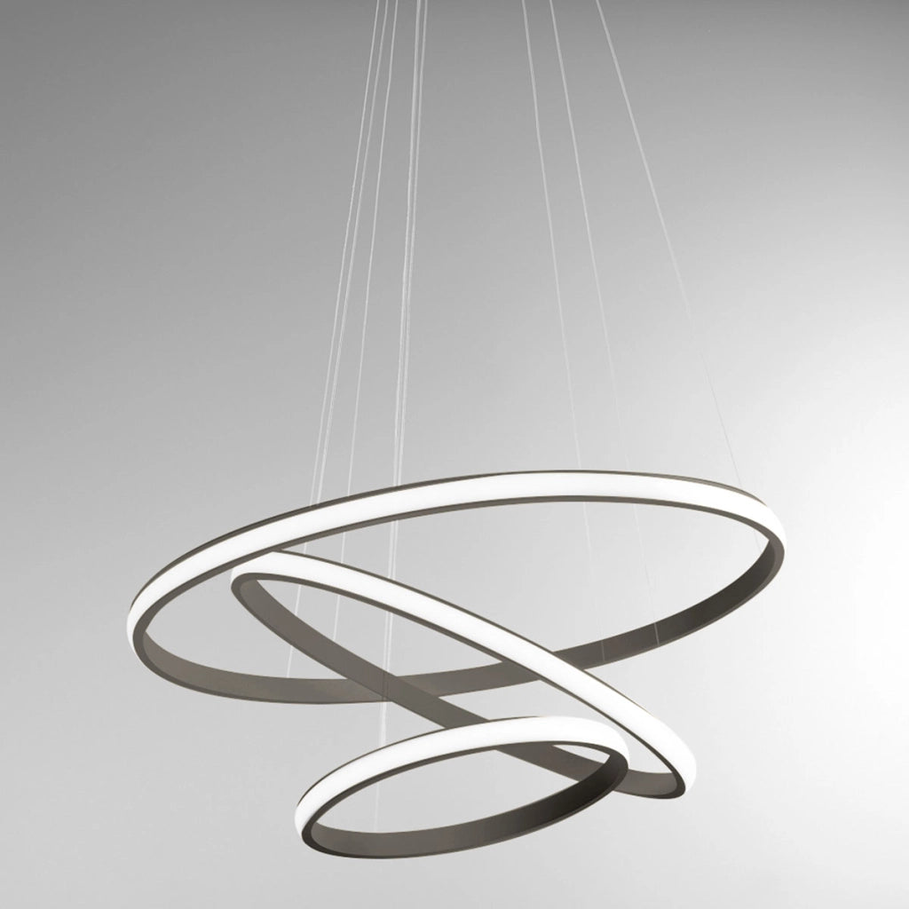 Lampadario led Iole S3 60W dimmerabile - Sospensione moderna a 3 anelli in alluminio titanio, luce calda 3000K, 3000lm, design elegante
