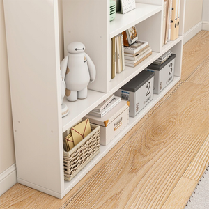 Scaffale per libri bianco, ideale per spazi ridotti, con misure 100x16x60 cm.