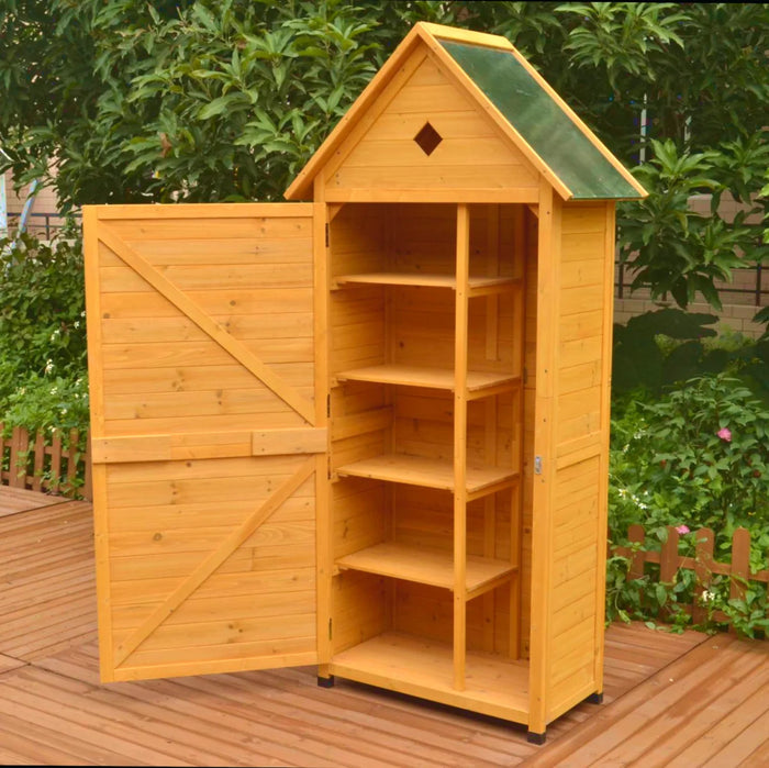 Ampio giardino e capanno per gli attrezzi