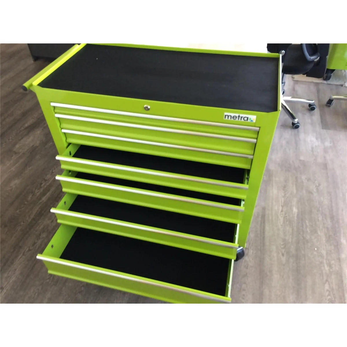 Carrello portautensili largo, 7 cassetti S47, colore verde