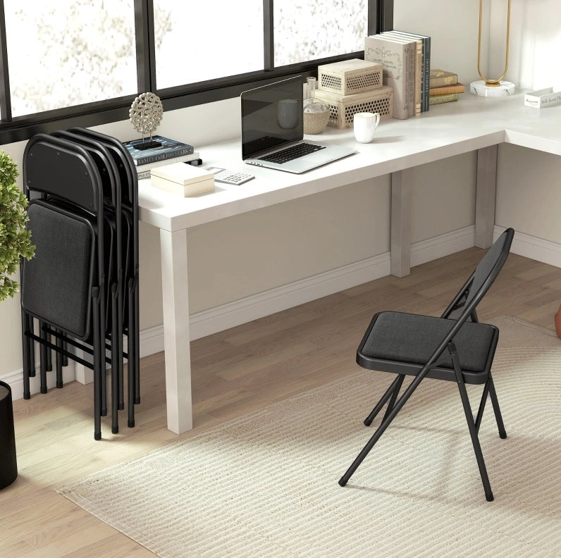 Sedia pieghevole 45x46x78 cm con seduta imbottita e struttura in metallo; nero