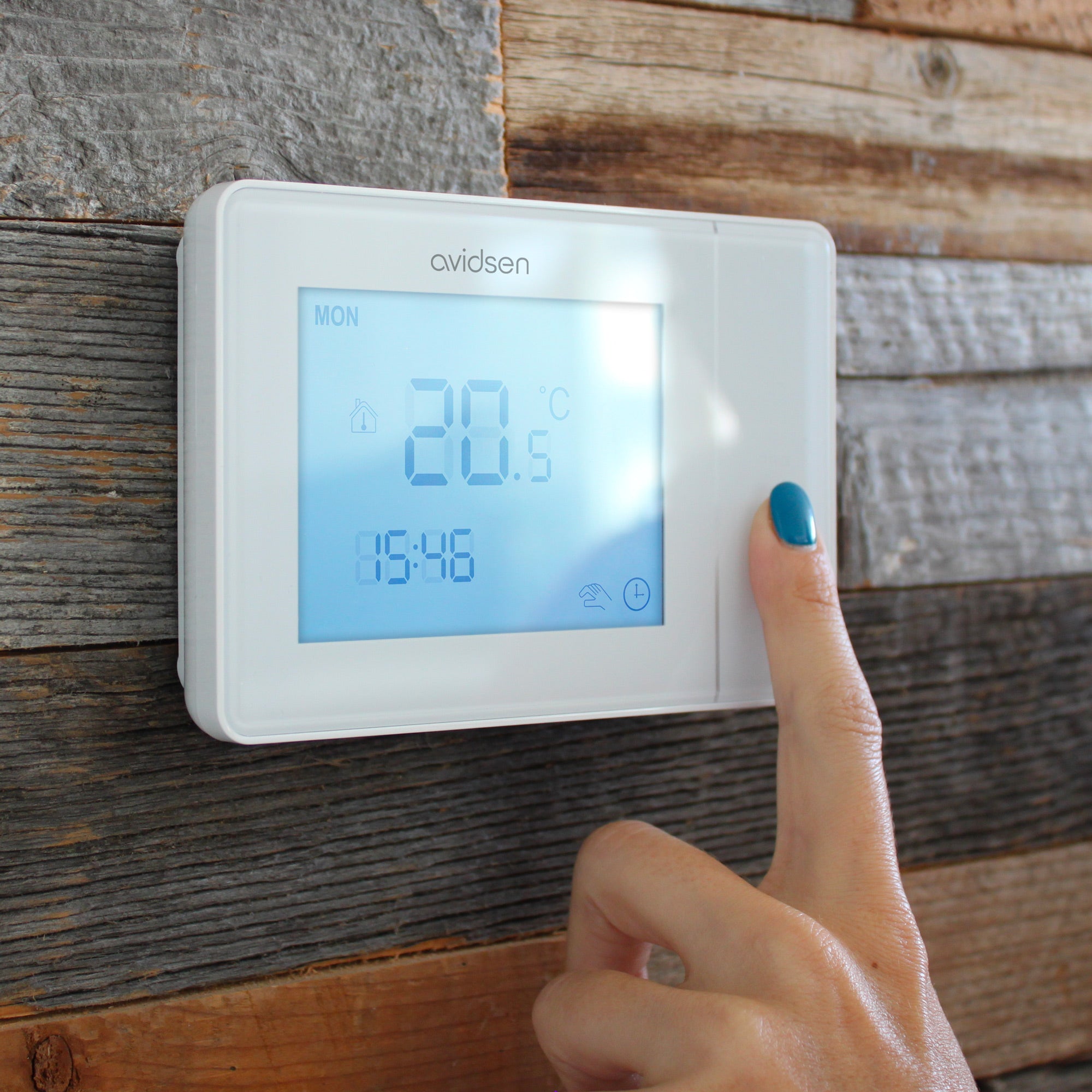 Termostato Digitale Programmabile Filare Avidsen 103956 | Touch, Display Retroilluminato