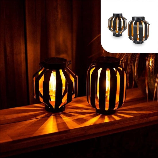 Set di Illuminazione Solare per Giardino in Acciaio Nero con 2 Lampioni a LED alimentati da Energia Solare