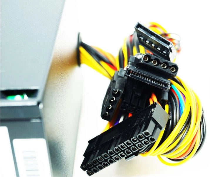 Alimentatore Per PC Desktop 625w ATX 20/24pin 8 connettori 625W Con Ventola