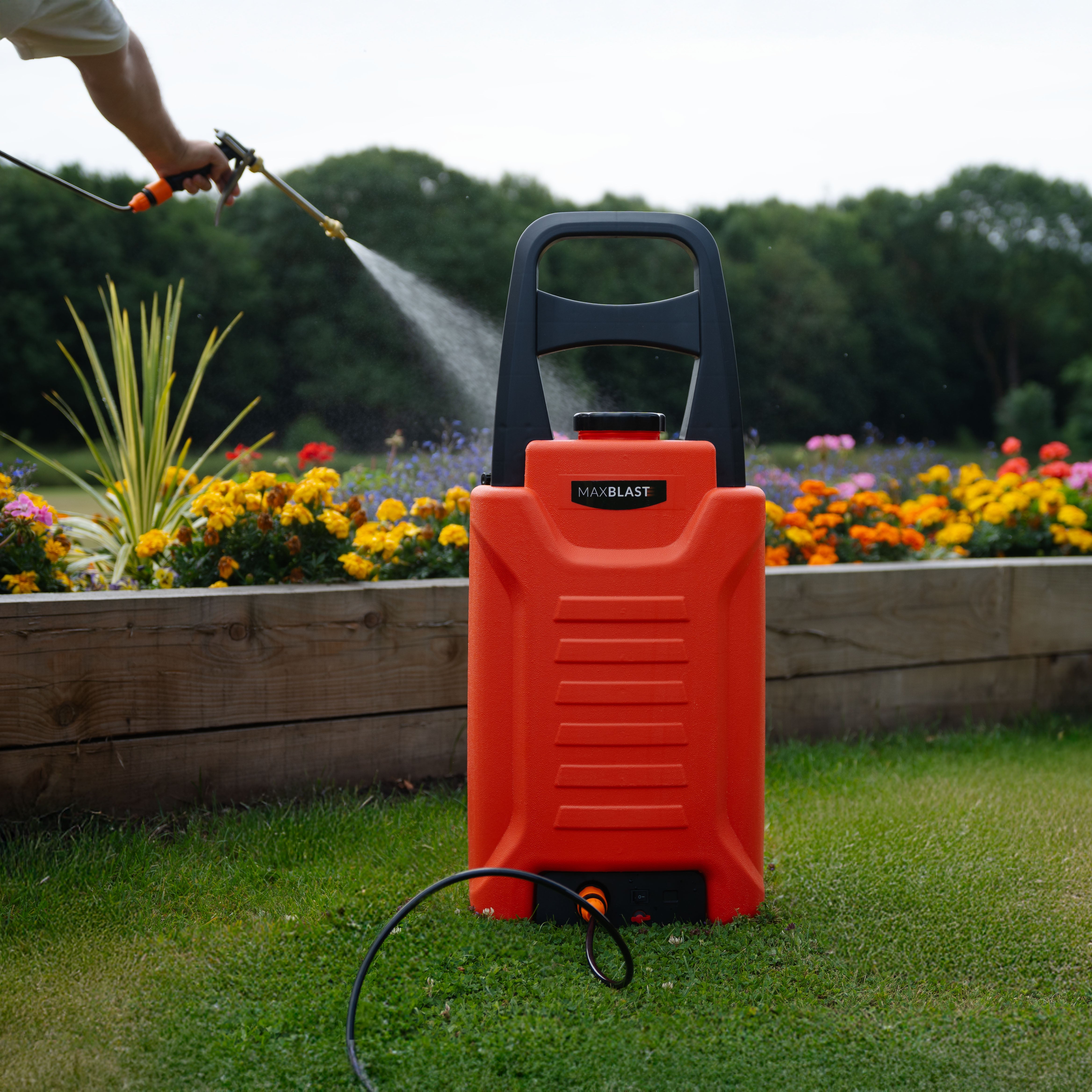 Carrello Acqua 30L con Tubo 7m e Spruzzatore Ricaricabile da Giardino