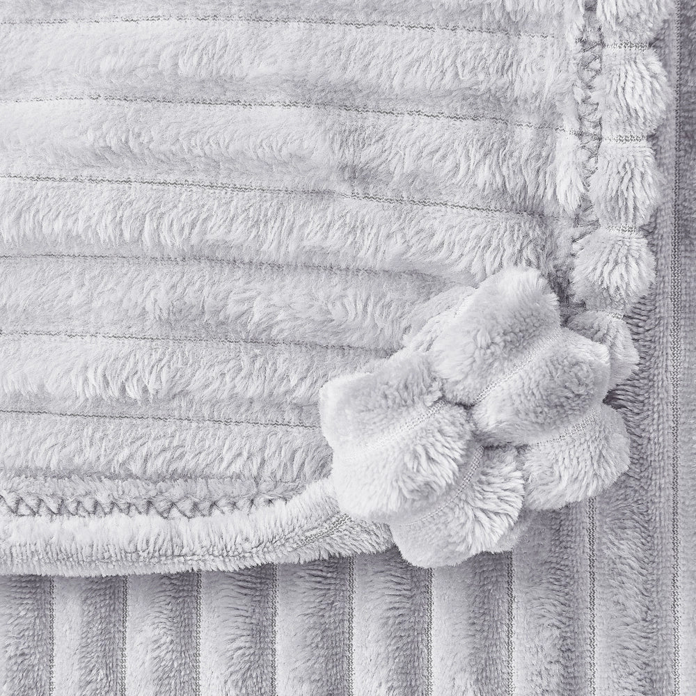 Morbido Plaid con Finitura a Coste e Bordi con nappe 150 x 200 cm Grigio Chiaro