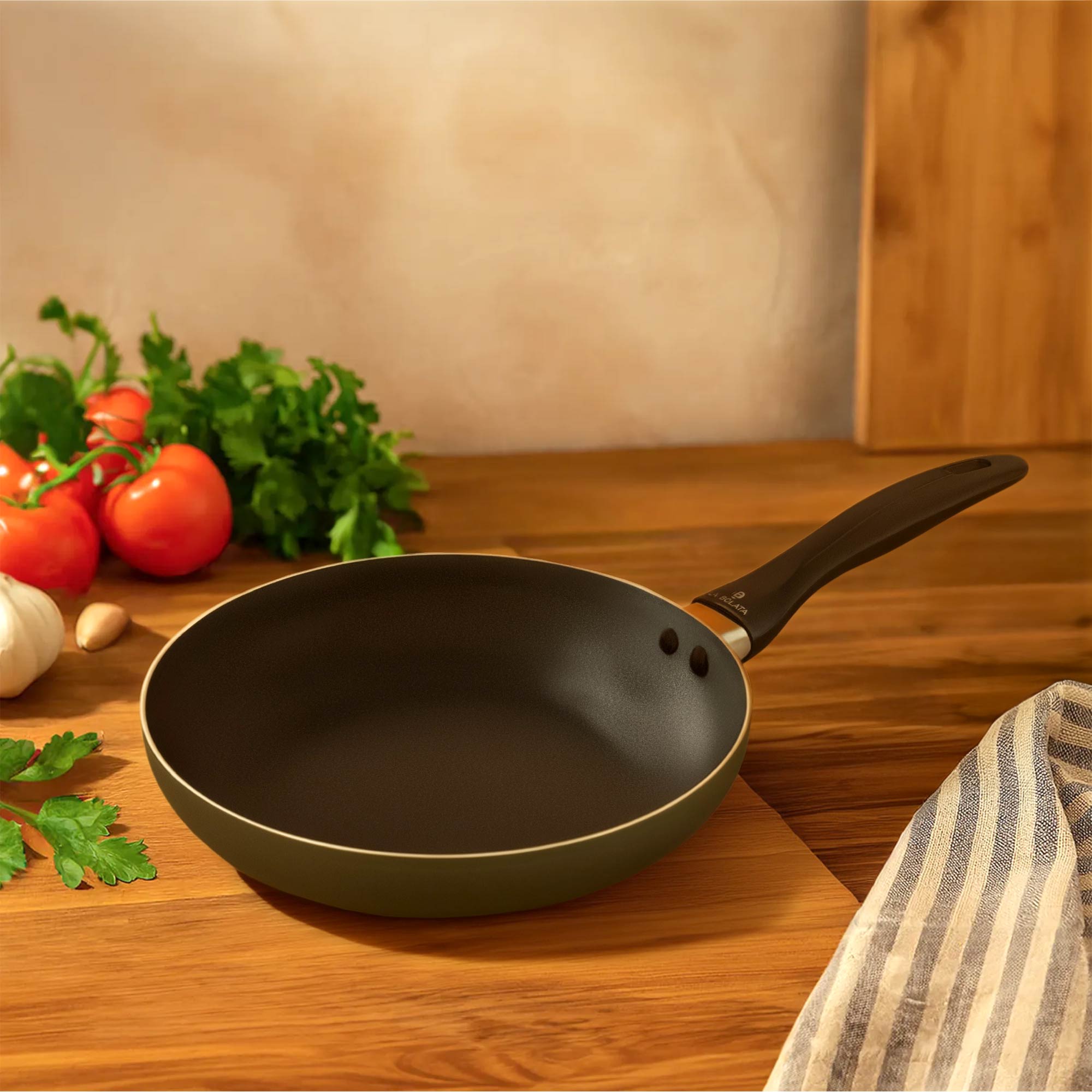 Set 4 Pezzi Salva Padelle In Pvc Proteggi Pentole Graffi Urti Separatori Cucina Pentole Tappetini Sottopentola Divisori Colorati Antigraffio Prodotto Italiano 24 Cm