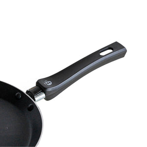 Crepiera In Alluminio 26 Cm Per Induzione Antiaderente Ideale Per Crepes Pancake Uova Tutti i Piani Cottura Gas Piastre Vetroceramica Con Distributore Di Impasti Certificata Contatto Alimentare