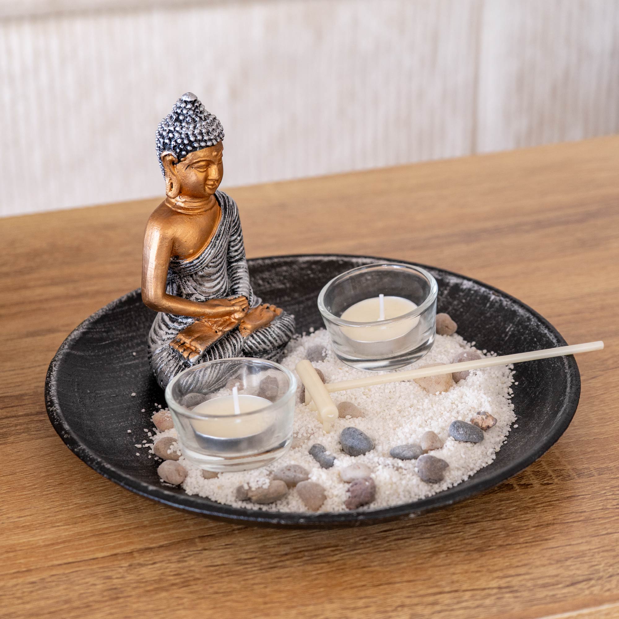 Giardino Zen da Tavolo con Statua Buddha, Sabbia, Sassi e Rastrello – Kit Decorativo Relax e Meditazione, Portacandele Tealight in Vetro Rotondo